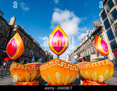 Diwali diya Öl lampe Laternen, Castle Street, Edinburgh, Schottland, Großbritannien Stockfoto
