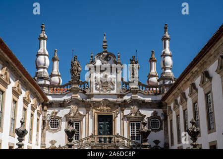 Vila Real, Portugal - 13 August 2019: Haupteingang des Mateus Palast in Vila Real, Portugal Stockfoto