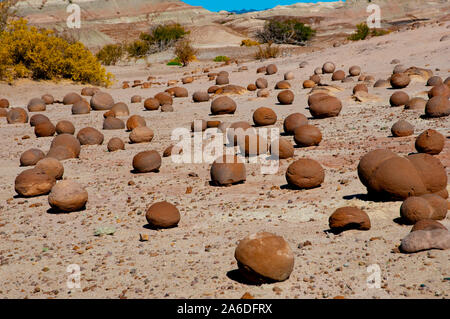 Stein Kugeln - Ischigualasto Provincial Park - Argentinien Stockfoto