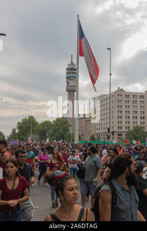 Chile Proteste. La Marcha más Grande de Chile, mehr als 1 Millionen Demonstranten Stockfoto