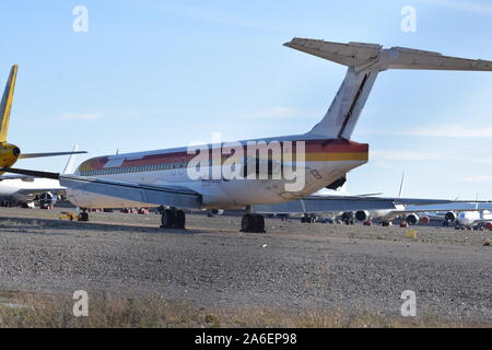 Teruel, Spain-October 24, 2019: US-Fluggesellschaft Ebene auf die verschrottung Flughafen von Teruel Stockfoto