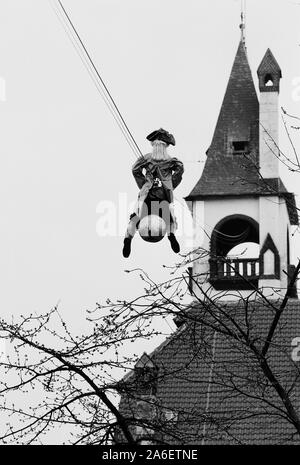 Baron von Münchhausen reitet auf der Kanonenkugel bin Freischuetz, Schwerte, Deutschland (Baron Münchhausen ritt auf einer kanonenkugel) Stockfoto