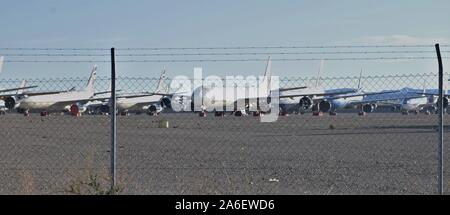 Teruel, Spain-October 24 2019: Ansicht des alten Militärflughafen von Teruel heute verwandelte sich in Flugzeugen der Verschrottung. Stockfoto