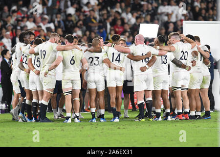 Yokohoma, Japan. 26 Okt, 2019. Spieler von England nach 2019 Rugby World Cup Halbfinale zwischen England und Neuseeland Gleiches an der International Stadium Yokohama Yokohama, Japan am 26. Oktober 2019. Foto von Tadashi Miyamoto Credit: Lba Co.Ltd./Alamy leben Nachrichten Stockfoto