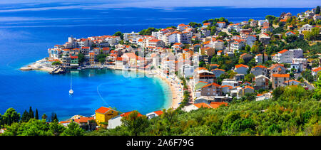 Kroatien Urlaub - schöne Makarska Riviera mit herrlichen Stränden. Vrh Dorf. Dalmatien Stockfoto