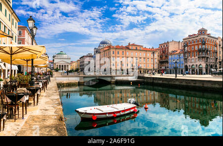 Elegante Triest Stadt mit schönen Grachten in den nördlichen Teil von Italien Stockfoto