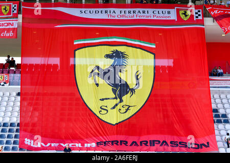 Scarperia E San Piero, Italien. 27 Okt, 2019. Fans ferrariduring Ferrari Challenge World Finals - Mugello 2019, Ferrari Challenge Cup in Scarperia e San Piero, Italien, 27. Oktober 2019 - LPS/Alessio Marini Credit: Alessio Marini/LPS/ZUMA Draht/Alamy leben Nachrichten Stockfoto