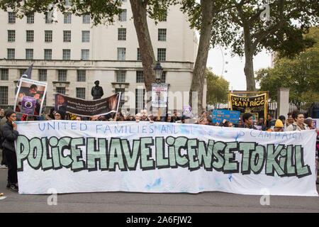 London UK 28 Okt 2019 Familien von denen, die den Tod eines geliebten Menschen in Haft erlitten haben, haben sich versammelt, ihre jährlichen Aufenthalt zu machen w Stockfoto