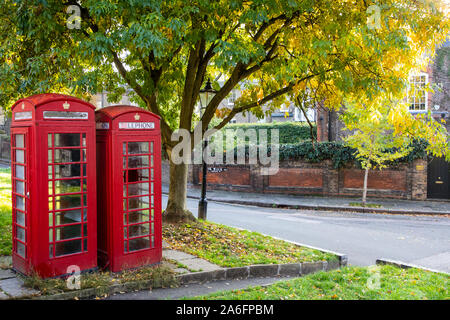 Rote Telefonzellen in London Stockfoto