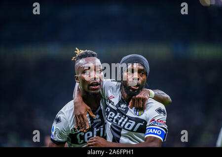 Mailand, Italien, 26 Okt 2019, gervinho (parma Calcio 1913) und Yann karamoh (parma Calcio 1913) während Inter vs Parma - Italienische Fußball Serie A Männer Meisterschaft - Credit: LPS/Fabrizio Carabelli/Alamy leben Nachrichten Stockfoto