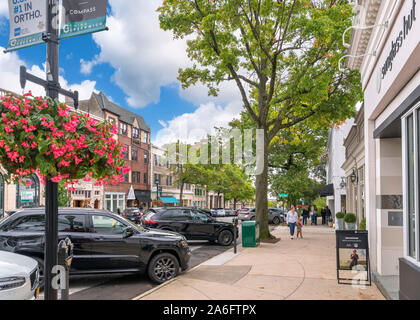 Greenwich Avenue in der Innenstadt von Greenwich, Connecticut, USA Stockfoto