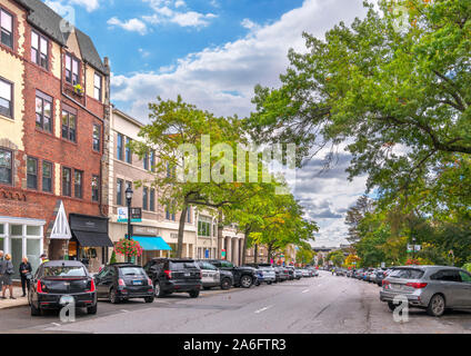 Greenwich Avenue in der Innenstadt von Greenwich, Connecticut, USA Stockfoto