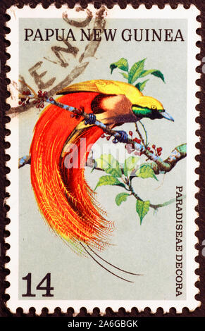 Schönes Paradies Vogel auf Briefmarke von Papua-neuguinea Stockfoto