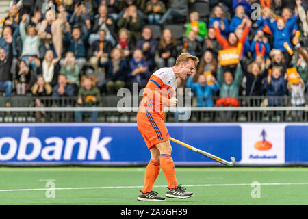 Amstelveen, Niederlande. 26 Okt, 2019. AMSTELVEEN, 26-10-2019, FIH-Hockey Olympic Qualifier 2019 (Männer). Veranstaltungsort: Wagener Stadion. Während des Spiels Niederlande Pakistan vs. Credit: Pro Schüsse/Alamy leben Nachrichten Stockfoto