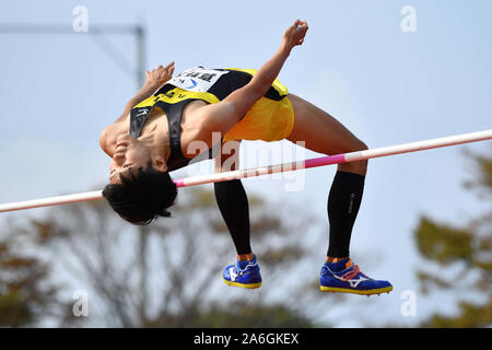 Honjo Athletic Stadium, Fukuoka, Japan. 26 Okt, 2019. Tomohiro Shinno, 26. Oktober 2019 - Leichtathletik: 41. Kitakyusyu Athletik von Carnival Männer Hochsprung an Honjo Athletic Stadium, Fukuoka, Japan. Credit: MATSUO. K/LBA SPORT/Alamy leben Nachrichten Stockfoto