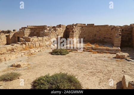 Kirche der Flüsse (links) und Kirche des Palmenbaums, Umm AR Rasas, römische Zeit UNESCO-Weltkulturerbe, Amman-Governorat, Jordanien, Naher Osten Stockfoto