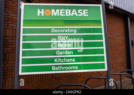 Homebase Werbung sign für Küchen, Bäder, Gartenarbeit, Heimwerken, Verzieren und Home Produkte Stockfoto