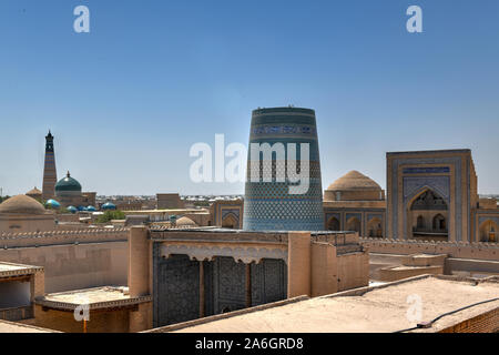 Blick von Kunya-Ark Zitadelle in Chiwa, Region Khorezm, Usbekistan. Stockfoto