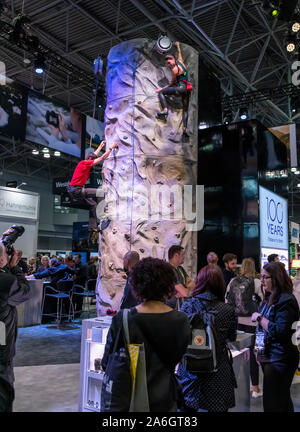 New York, NY, USA - Oktober 25th, 2019: Indoor cliffhangers an PDN PhotoPlus 2019 Konferenz und Expo im Javits Convention Center, Manhattan Stockfoto