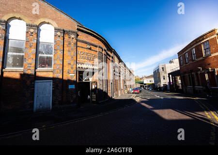 Longton Markthalle direkt an der High Street, Armut, schlechte Bereiche von Stoke-on-Trent, Staffordshire Stockfoto