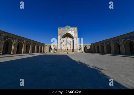 Innenhof des Kalyan Moschee, Teil der Po-i-Kalyan Komplex in Buchara, Usbekistan. Stockfoto