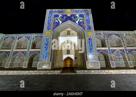 Nadir Divan-Begi Madrasah Moschee Lyabi-Hauz in Buchara, Usbekistan. Stockfoto