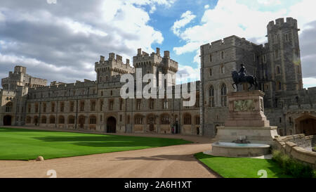 LONDON, ENGLAND - Oktober, 4 2017: Aufnahme des Vierecks im Schloss Windsor Stockfoto