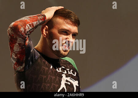 Westbury, New York, USA. 26 Okt, 2019. BILL ALGEO sieht vor, den Kampf gegen PHILLIPE HANNOVER während des Aufstieges Einladungs grappling Veranstaltung im Raum in Westbury, New York. Credit: Anna Sergeeva/ZUMA Draht/Alamy leben Nachrichten Stockfoto
