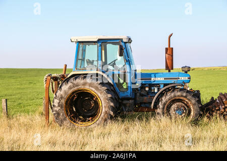 Ford 7810 Traktor auf Mando Island, Dänemark am 27. Juli 2019 Mand¿ gehört zu den Dänischen Wattenmeerinseln vor der Südwestküste von Jütland, Dänemark im Wattenmeer (Nordsee). Die Insel hat eine Fläche von 7,63 Quadratkilometern und hat 40 Einwohner. © Michal Fludra/Alamy leben Nachrichten Stockfoto