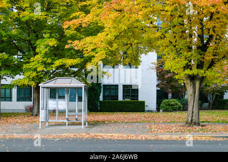 Salem, Oregon - Oktober 27, 2019: Szene von Oregon State Capitol State Park im Herbst Saison Stockfoto