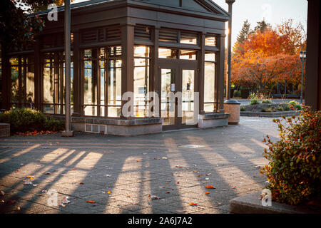 Salem, Oregon - Oktober 27, 2019: Szene von Oregon State Capitol State Park im Herbst Saison Stockfoto