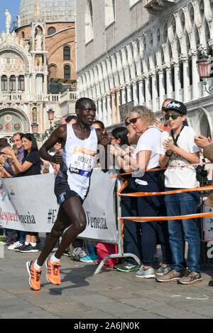 Venedig, Italien. 27 Okt, 2019. moesduring Huawei Venedig Marathon 2019 Marathon in Venedig, Italien, 27. Oktober 2019 - LPS/Alessio Marini Credit: Alessio Marini/LPS/ZUMA Draht/Alamy leben Nachrichten Stockfoto