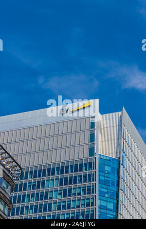 Eine typische Ansicht in Canary Wharf in London. Stockfoto