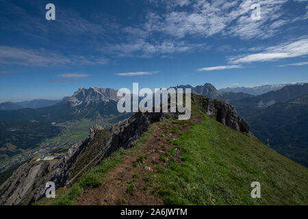 Die messerkante Grat der Grubigstein, Lermoos, die Zugspitze Arena, Ehrwald, Österreich Stockfoto