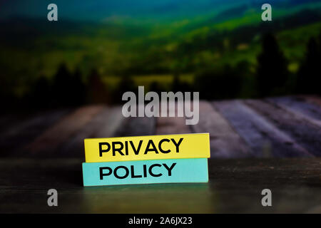 Datenschutz auf der Haftnotizen mit bokeh Hintergrund Stockfoto