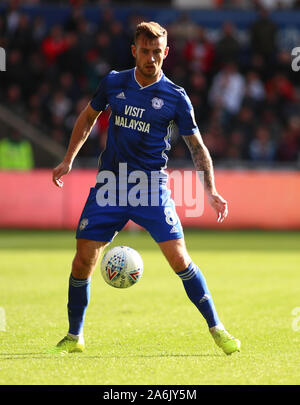 Swansea, Großbritannien. 27 Okt, 2019. Englische Fußball-Liga Meisterschaft, Swansea City gegen Cardiff City; Joe Ralls von Cardiff City - Streng redaktionelle Verwendung. Keine Verwendung mit nicht autorisierten Audio-, Video-, Daten-, Spielpläne, Verein/liga Logos oder "live" Dienstleistungen. On-line-in-Match mit 120 Bildern beschränkt, kein Video-Emulation. Keine Verwendung in Wetten, Spiele oder einzelne Verein/Liga/player Publikationen Quelle: Aktion plus Sport/Alamy leben Nachrichten Stockfoto