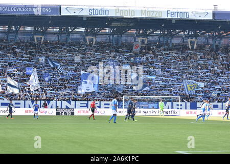 Ferrara, Italien. 27 Okt, 2019. Fans spalduring Spal vs Napoli, italienische Fußball Serie A Männer Meisterschaft in Ferrara, Italien, 27. Oktober 2019 - LPS/Alessio Tarpini Credit: Alessio Tarpini/LPS/ZUMA Draht/Alamy leben Nachrichten Stockfoto