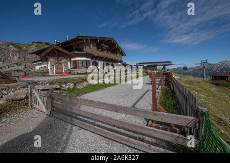 Grubighutte, unterhalb der Grubigstein, Lermoos, Zugspitze Arena, Ehrwald, Österreich Stockfoto