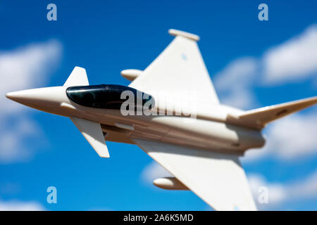 Italeri QuickBuild Typhoon fighter Jet Modell Stockfoto