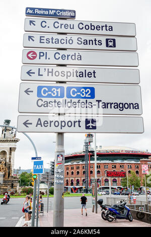 Barcelona Spanien, Katalonien Montjuic, Avinguda Avenida de la Reina Maria Cristina, Placa d'Espanya, Plaza de Espana, öffentlicher Platz, Verkehrsschild, Stockfoto