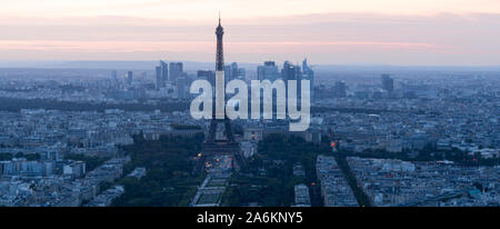 Paris Panorama. Sonnenuntergang am Abend Stockfoto