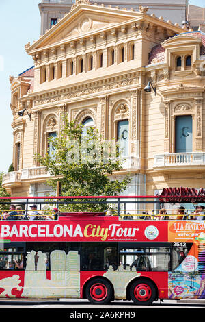 Barcelona Spanien, Katalonien Catalunya, Passeig de Gracia, Palau Marcet, Comedy Theater, historische Architektur, Außenansicht, Doppeldeckerblick Stockfoto