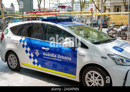 Barcelona Spanien, Katalonien Catalunya, Passeig de Gracia, Guardia Urbana, städtische Polizei, Strafverfolgungsbehörden, Polizeifahrzeuge, Autos, Spanien Europa EU, Stockfoto