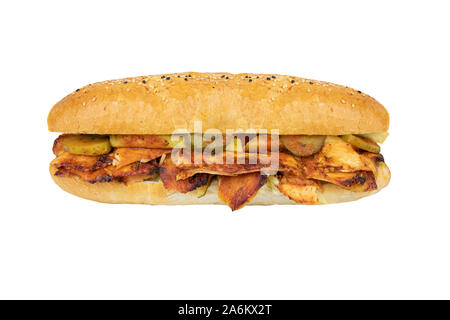 Traditionelle türkische Döner Fleisch. Shawarma oder Gyros. Türkisch, Griechisch oder nahöstlichen arabischen Stil chicken Döner essen auf Weiß isoliert. Stockfoto