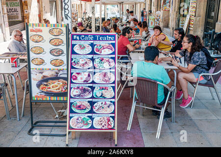 Tarragona Spanien, Hispanic Latin Latino, Catalonia Catalunya, Eixample, Cafe Teatre, Restaurant Restaurants Essen Essen Essen Essen gehen Café Cafés Bistro, al frees Stockfoto