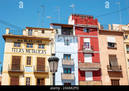 Valencia Spanien Hispanic,Ciutat Vella,Altstadt,Altstadt,Plaza del Dr. Doctor Collado,Platz,Gebäude,Wohnungen Residenzen,Balkone,Fassaden,la Stockfoto