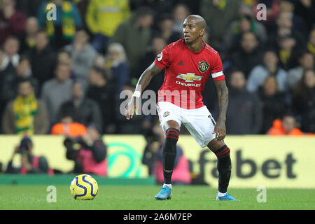 Norwich, UK. 26 Okt, 2019. Ashley Young von Manchester United in der Premier League Match zwischen Norwich City und Manchester United an der Carrow Road am 27. Oktober 2019 in Norwich, England. (Foto von Matt Bradshaw/phcimages.com) Credit: PHC Images/Alamy leben Nachrichten Stockfoto