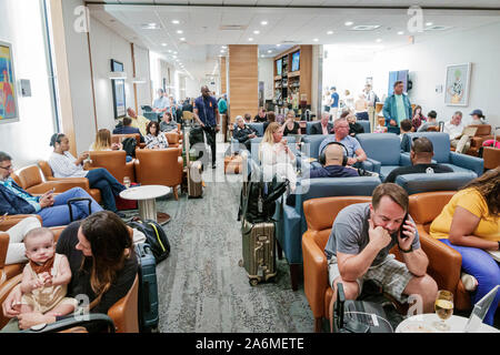 Fort Ft. Lauderdale Florida, Fort Lauderdale-Hollywood International Airport FLL, Delta Sky Club, Passenger Lounge, innen, erste Business Class, häufig f Stockfoto