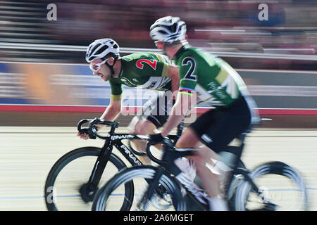 London, Großbritannien. 27 Okt, 2019. Mark Cavendish und Owain Doull (Großbritannien) während der 6. Tag der sechs Tage London 2019 bei Lee Valley VeloPark am Sonntag, Oktober 27, 2019 in London, Vereinigtes Königreich. Credit: Taka Wu/Alamy leben Nachrichten Stockfoto