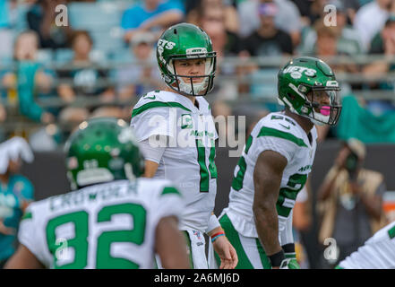 Jacksonville, FL, USA. 27 Okt, 2019. New York quarterback Sam Darnold (14) während der ersten Hälfte NFL Football Spiel zwischen den New York Jets und die Jacksonville Jaguars an tiaa Bank Feld in Jacksonville, FL. Romeo T Guzman/CSM/Alamy leben Nachrichten Stockfoto